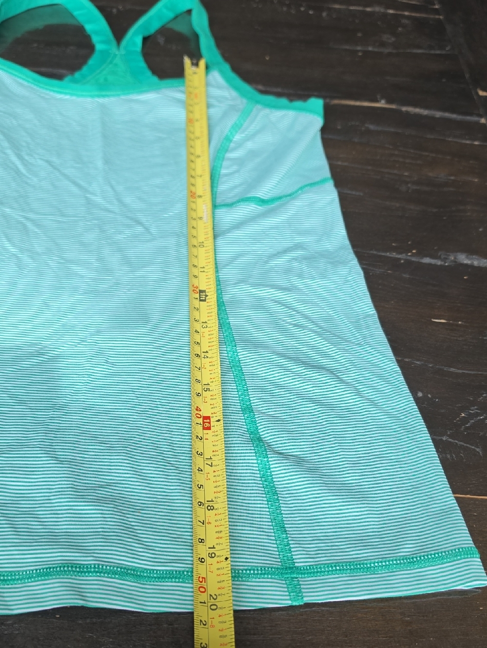 (10) Lululemon Kelly Green Striped Athletic Tank Top Light Fresh Athleisure - Picture 3 of 7